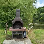 Maison Spacieuse En Pleine Nature Avec Piscine, Equipements De Loisirs Et Randonnees A Proximite - Fr-1-653-105