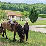 Holiday home Maison Spacieuse En Pleine Nature Avec Piscine, Equipements De Loisirs Et Randonnees A Proximite - Fr-1-653-105