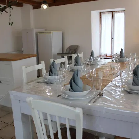Maison Spacieuse En Pleine Nature Avec Piscine, Equipements De Loisirs Et Randonnees A Proximite - Fr-1-653-105 Nonac