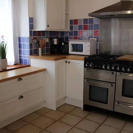 別荘 Maison Spacieuse En Pleine Nature Avec Piscine, Equipements De Loisirs Et Randonnees A Proximite - Fr-1-653-105 *