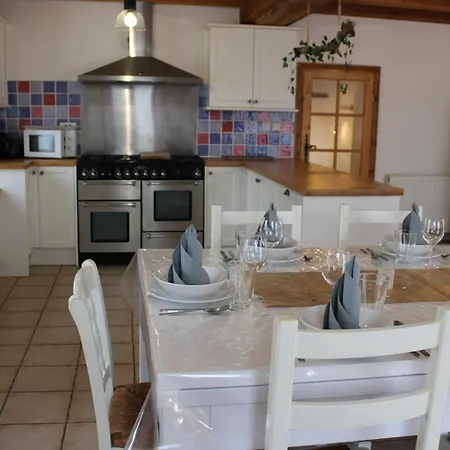 Maison Spacieuse En Pleine Nature Avec Piscine, Equipements De Loisirs Et Randonnees A Proximite - Fr-1-653-105 בית נופש