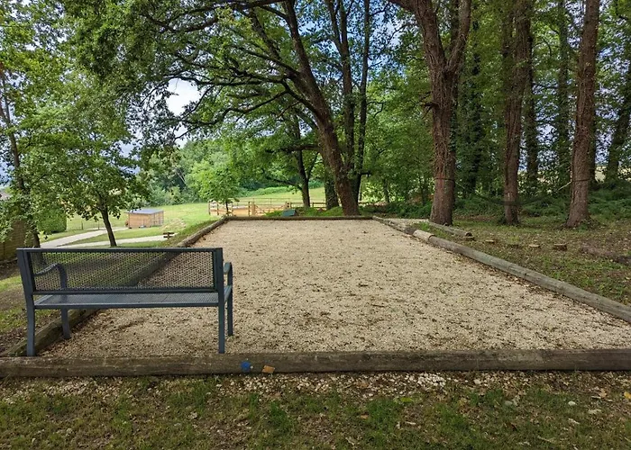 Maison Spacieuse En Pleine Nature Avec Piscine, équipements De Loisirs Et Randonnées à Proximité - Fr-1-653-105 Casa de Férias *
